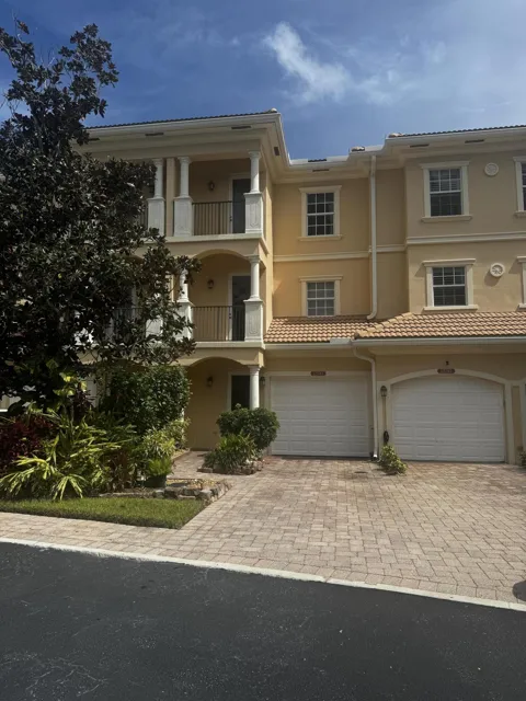 12743 SE OLD CYPRESS DRIVE #7-904