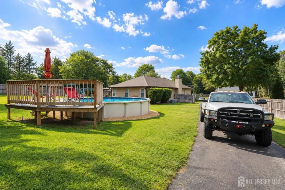987 Bennetts Mills Road Jackson, NJ 08527