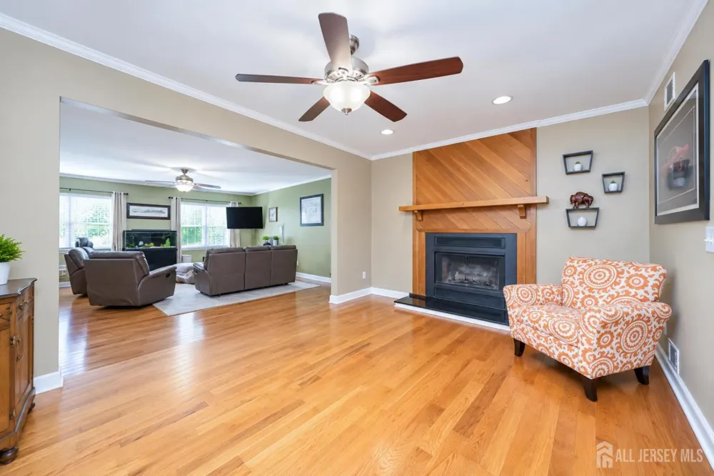 987 Bennetts Mills Road Jackson, NJ 08527