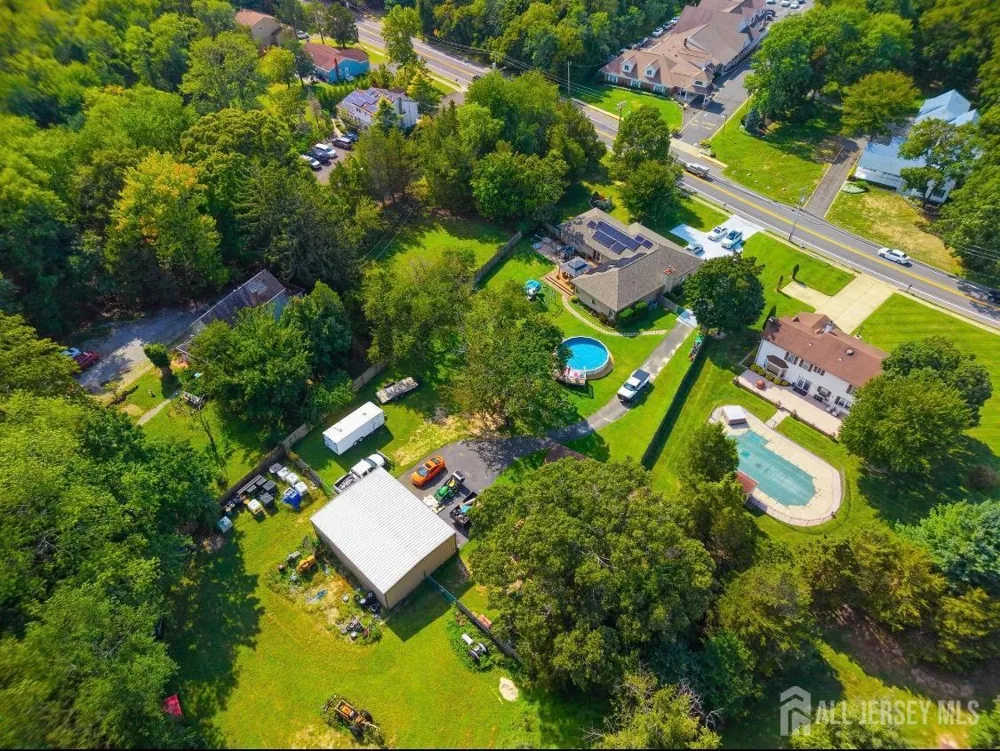 987 Bennetts Mills Road Jackson, NJ 08527