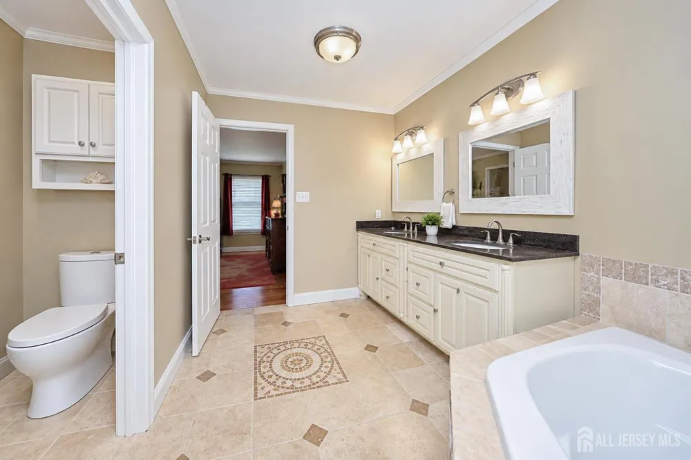 987 Bennetts Mills Road Jackson, NJ 08527
