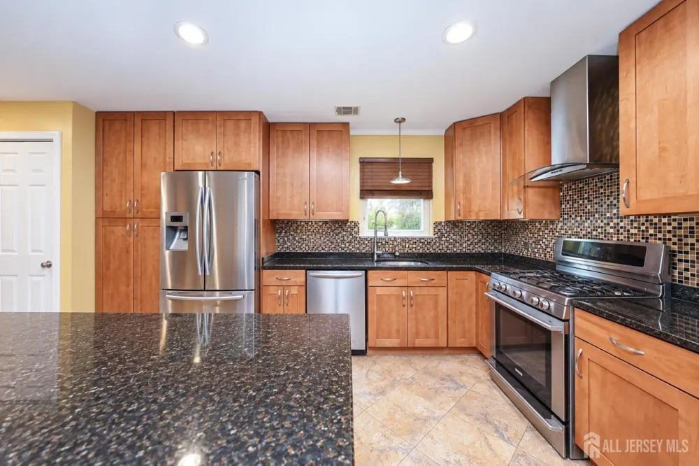 987 Bennetts Mills Road Jackson, NJ 08527