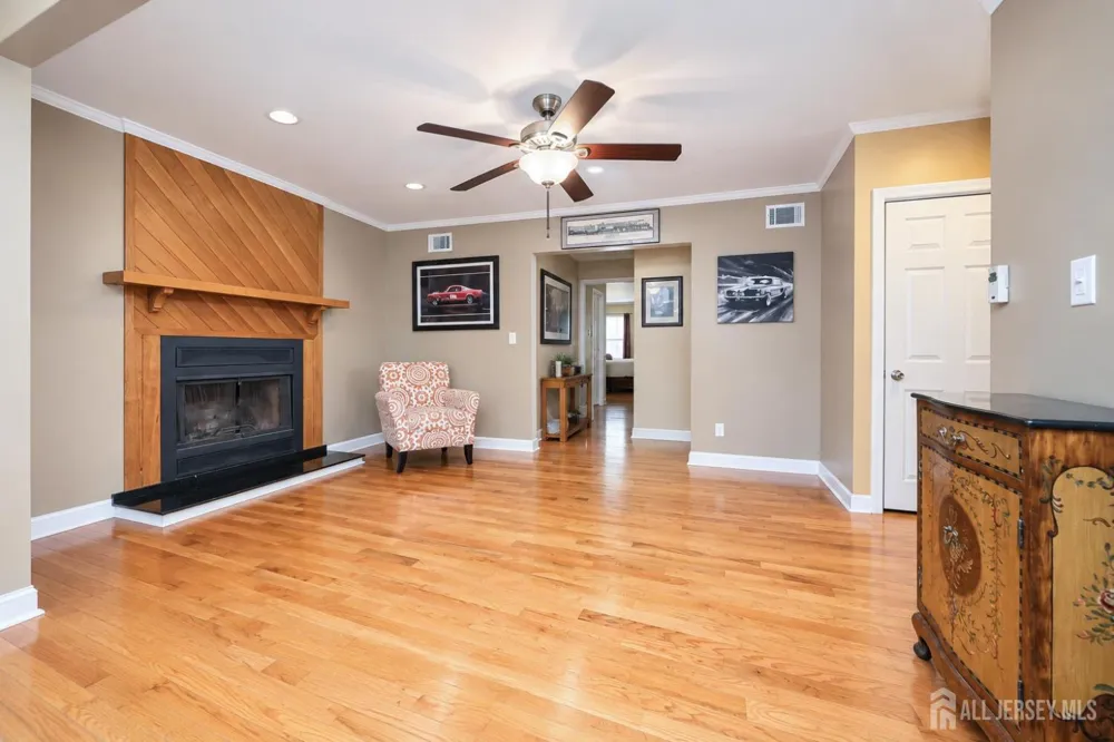 987 Bennetts Mills Road Jackson, NJ 08527