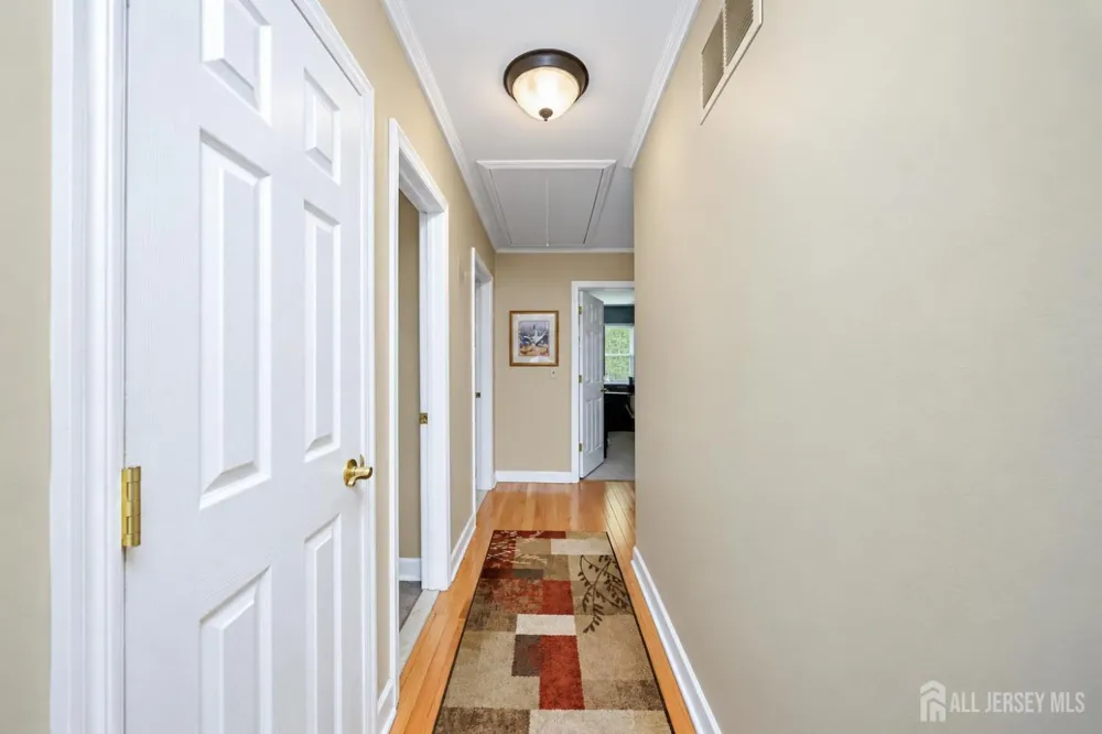 987 Bennetts Mills Road Jackson, NJ 08527