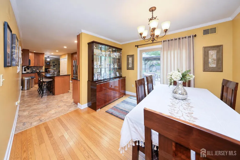987 Bennetts Mills Road Jackson, NJ 08527
