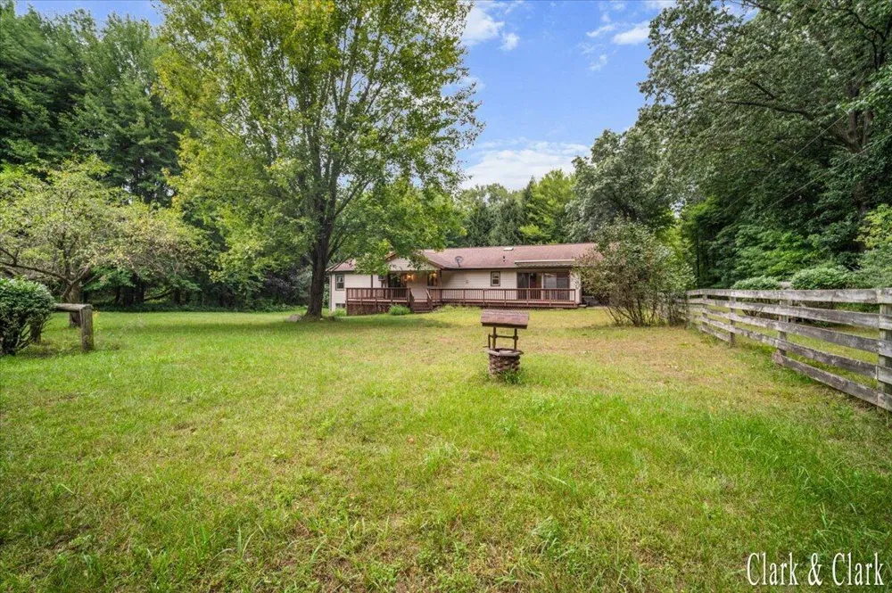 11080 Vergennes Street SE Lowell Charter Township, MI 49331