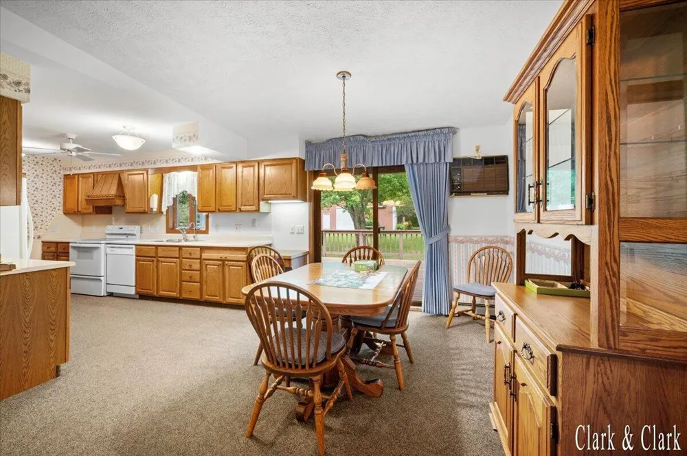 11080 Vergennes Street SE Lowell Charter Township, MI 49331