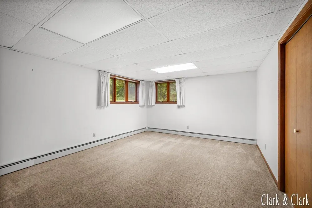 11080 Vergennes Street SE Lowell Charter Township, MI 49331