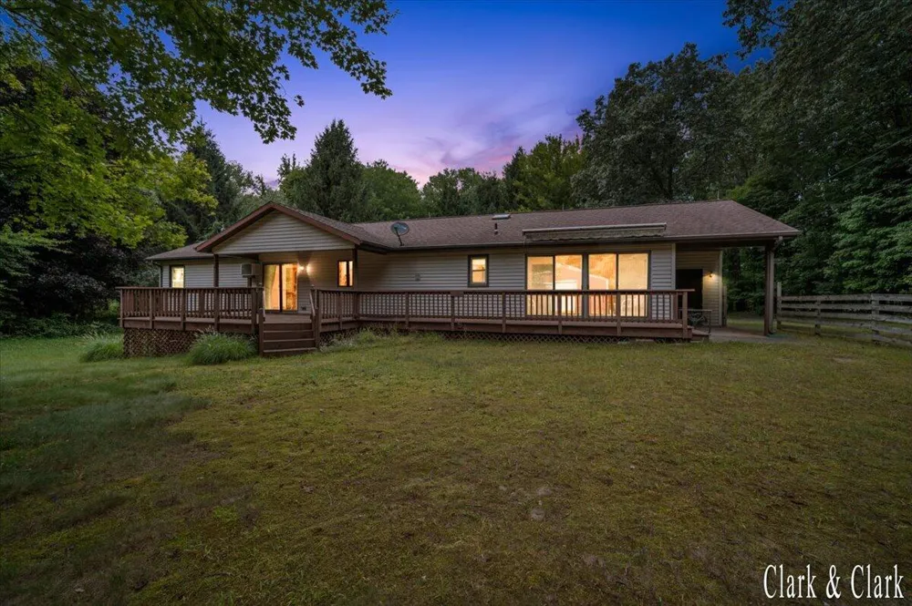 11080 Vergennes Street SE Lowell Charter Township, MI 49331