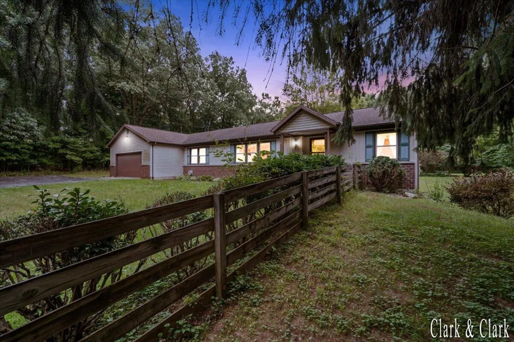 11080 Vergennes Street SE Lowell Charter Township, MI 49331