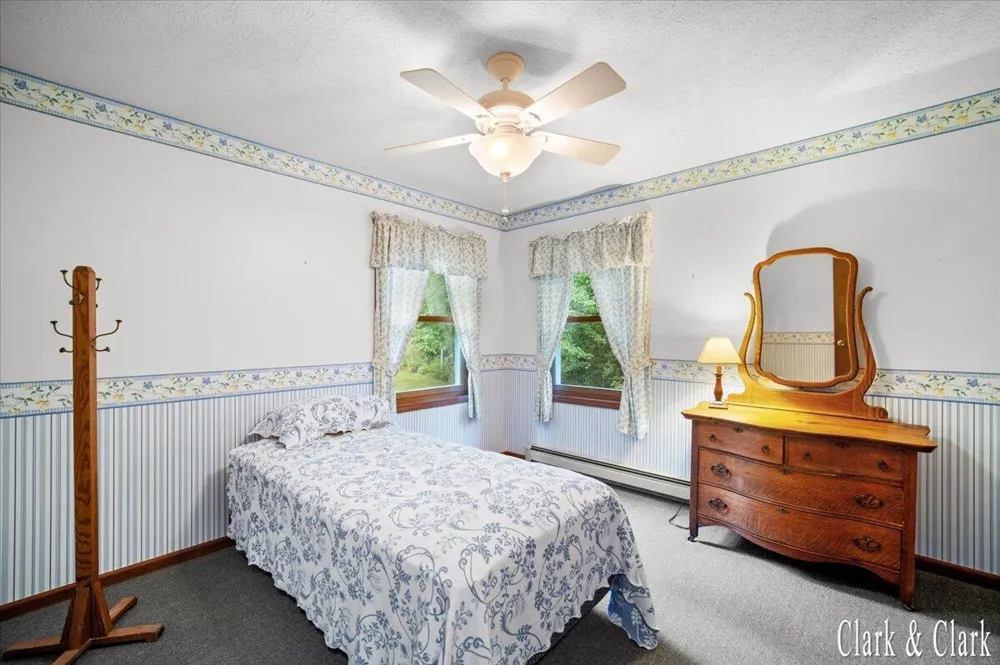 11080 Vergennes Street SE Lowell Charter Township, MI 49331