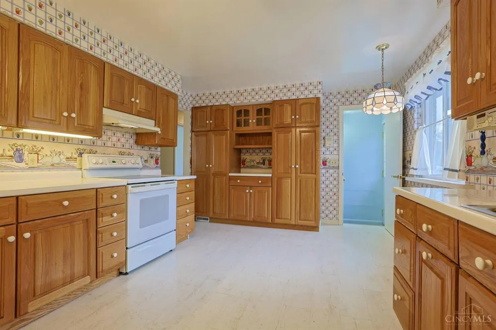 9154 Silva Drive Colerain, OH 45251