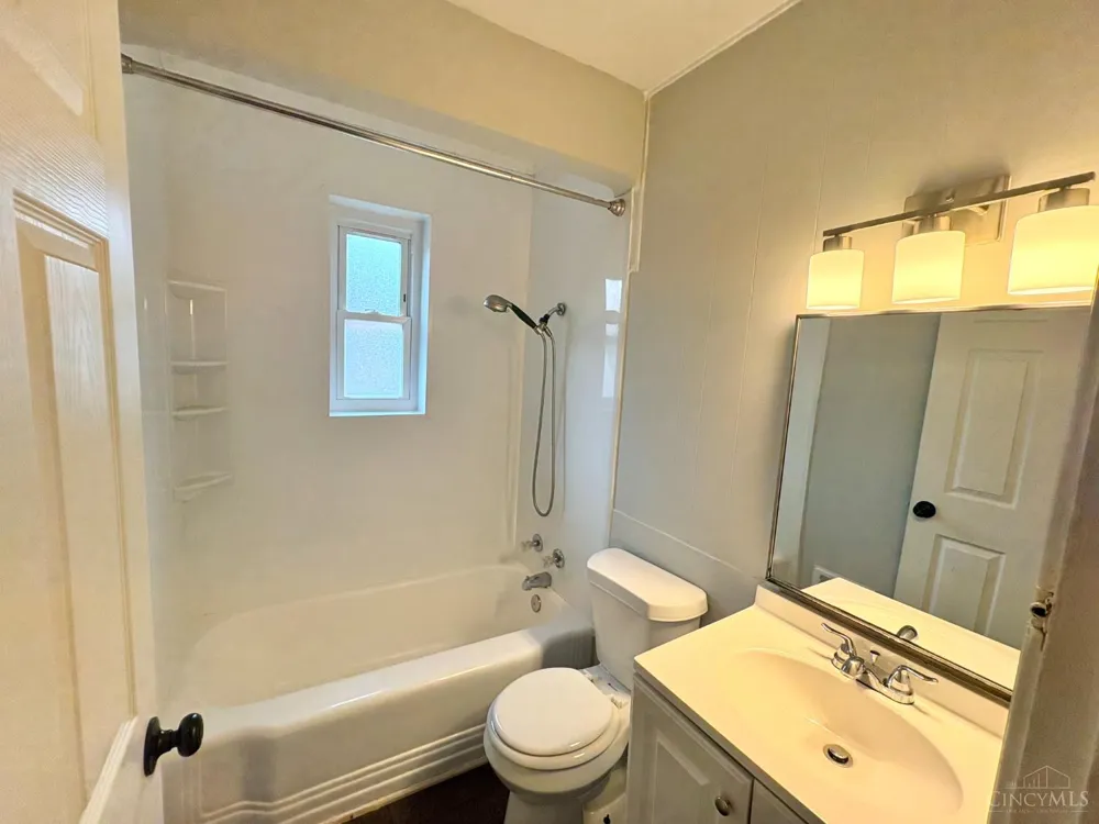 1379 Adams Road Mt Healthy, OH 45231