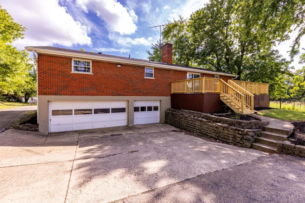 5741 Nickview Drive Green, OH 45247
