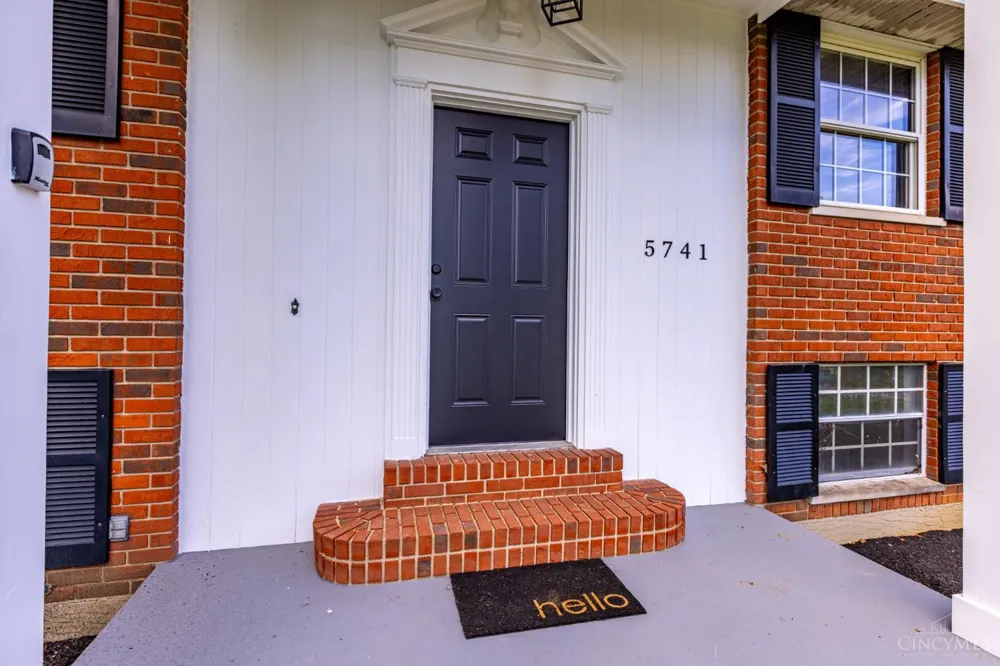 5741 Nickview Drive Green, OH 45247