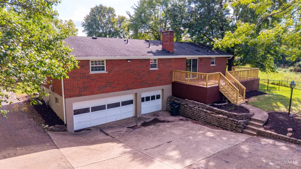 5741 Nickview Drive Green, OH 45247