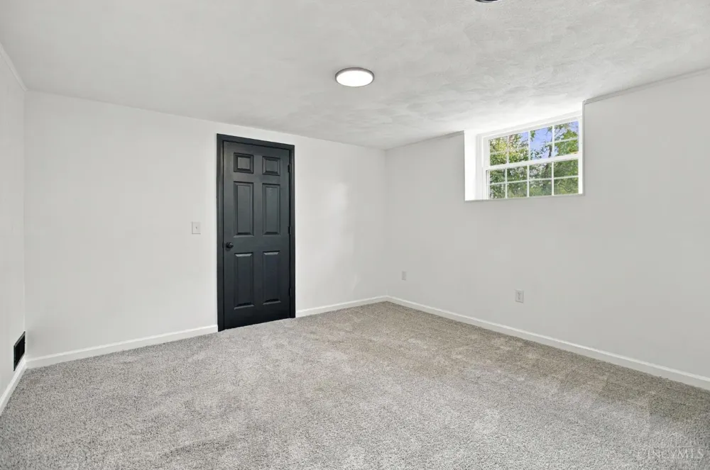5741 Nickview Drive Green, OH 45247