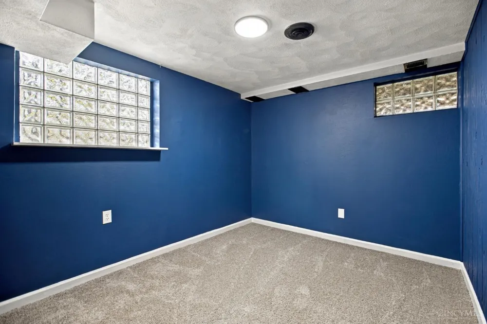 5741 Nickview Drive Green, OH 45247