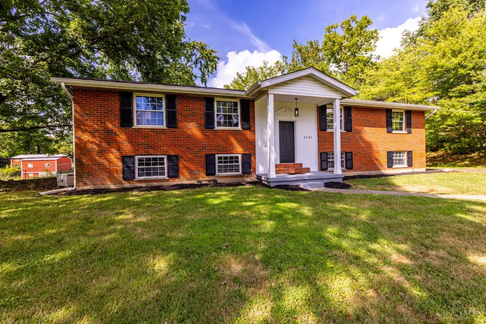 5741 Nickview Drive Green, OH 45247