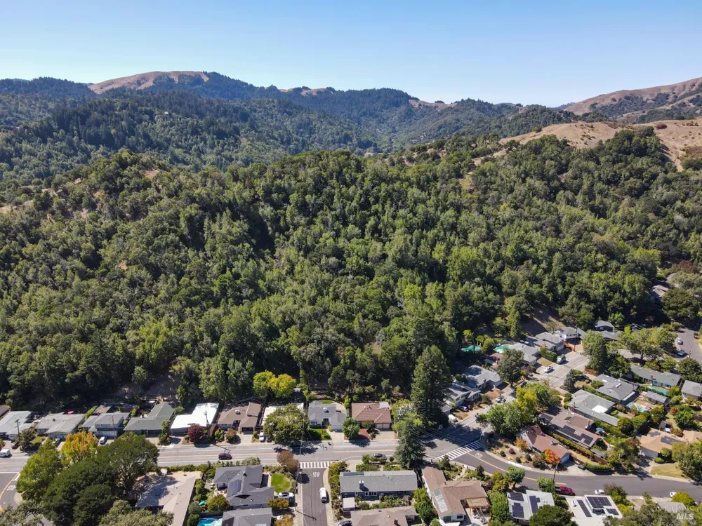 275 Oak Manor Drive Fairfax, CA 94930