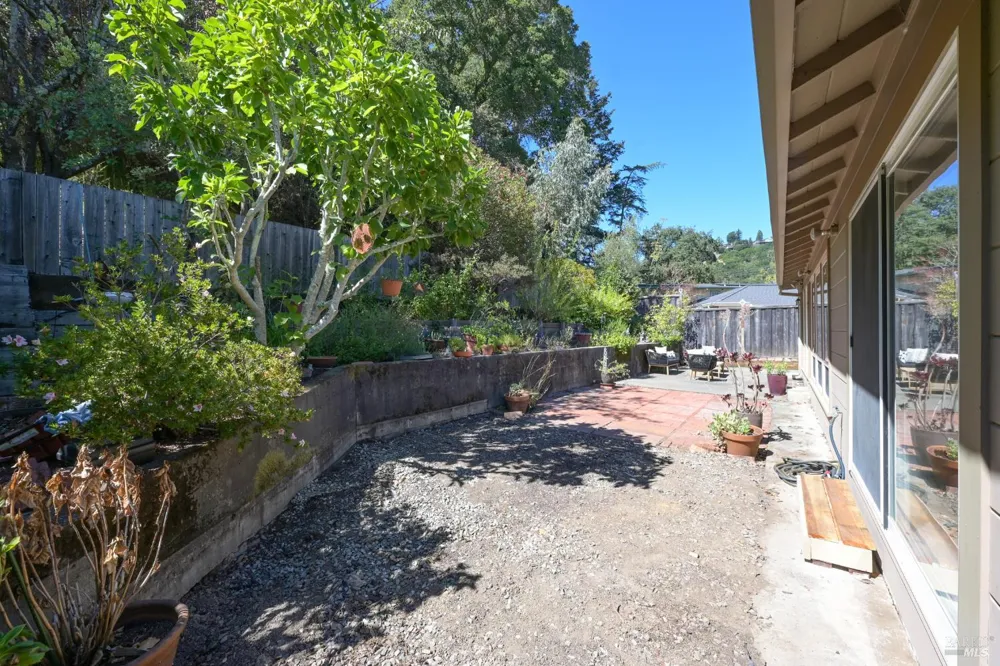275 Oak Manor Drive Fairfax, CA 94930