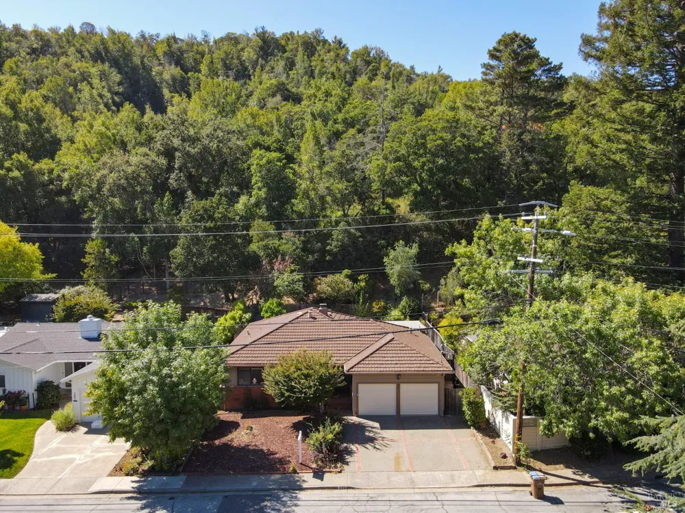 275 Oak Manor Drive Fairfax, CA 94930