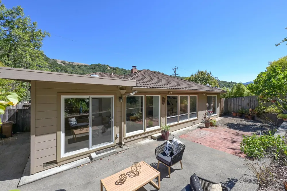 275 Oak Manor Drive Fairfax, CA 94930