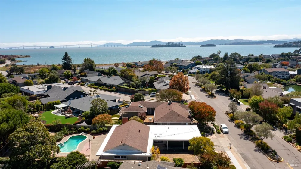 170 Riviera Drive San Rafael, CA 94901