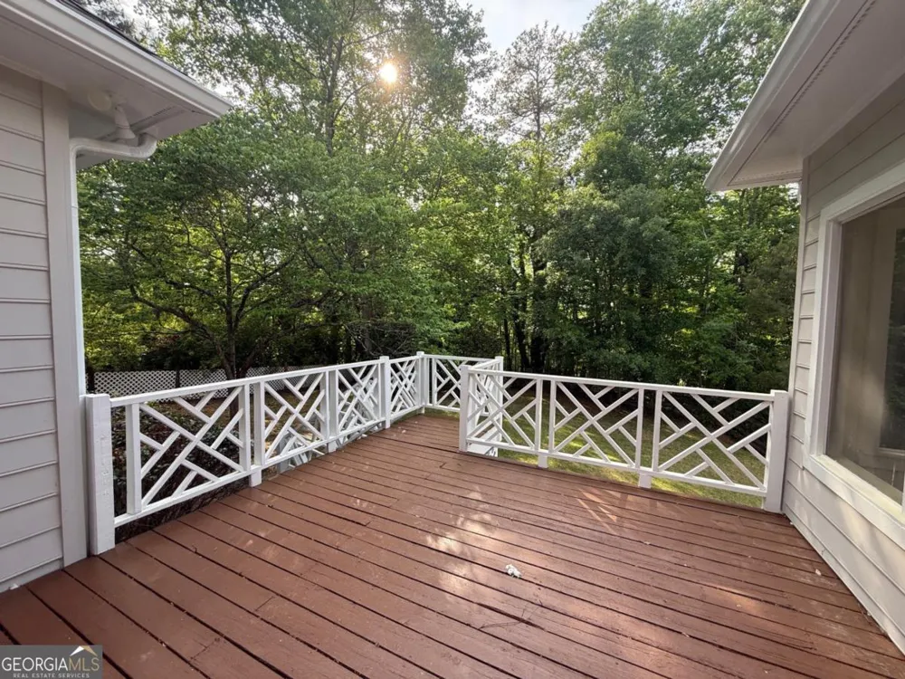 3607 Hampstead LN NE Roswell, GA 30075
