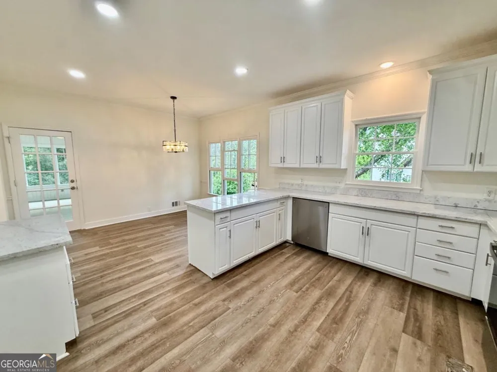 3607 Hampstead LN NE Roswell, GA 30075