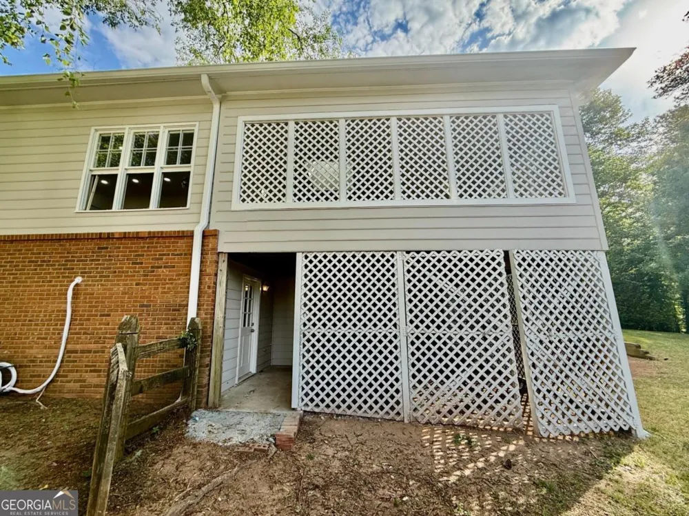 3607 Hampstead LN NE Roswell, GA 30075