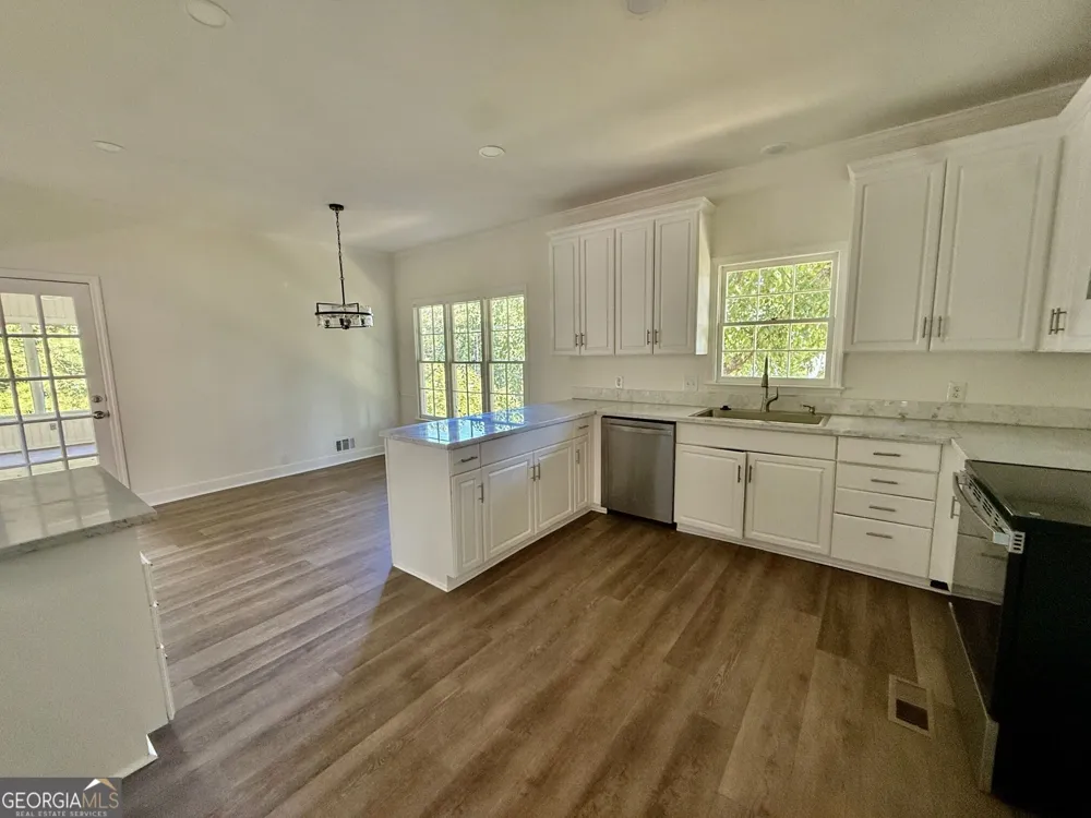 3607 Hampstead LN NE Roswell, GA 30075