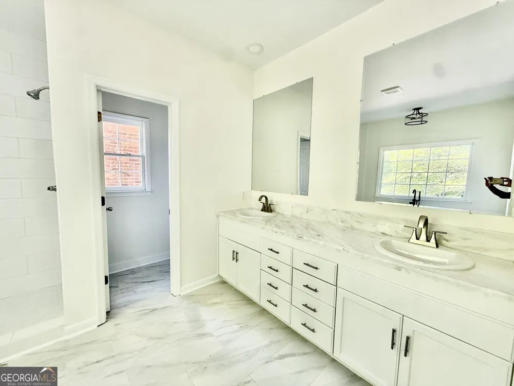 3607 Hampstead LN NE Roswell, GA 30075