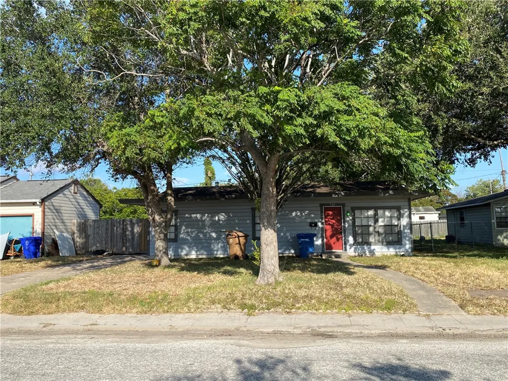 737 Westchester Drive Corpus Christi, TX 78408