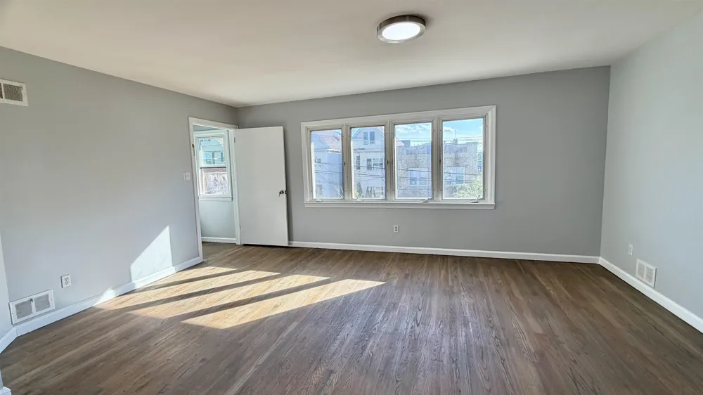 155 WEST 30TH ST Bayonne, NJ 07002