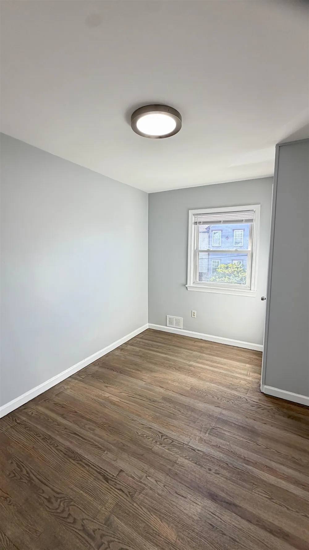 155 WEST 30TH ST Bayonne, NJ 07002