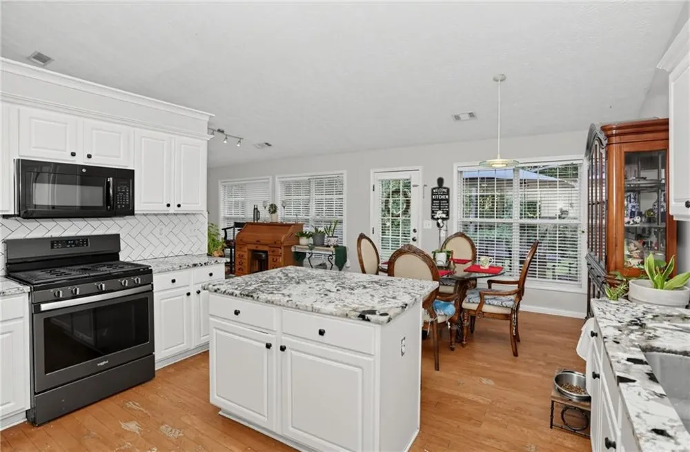 5764 Dexters Mill Place Buford, GA 30518