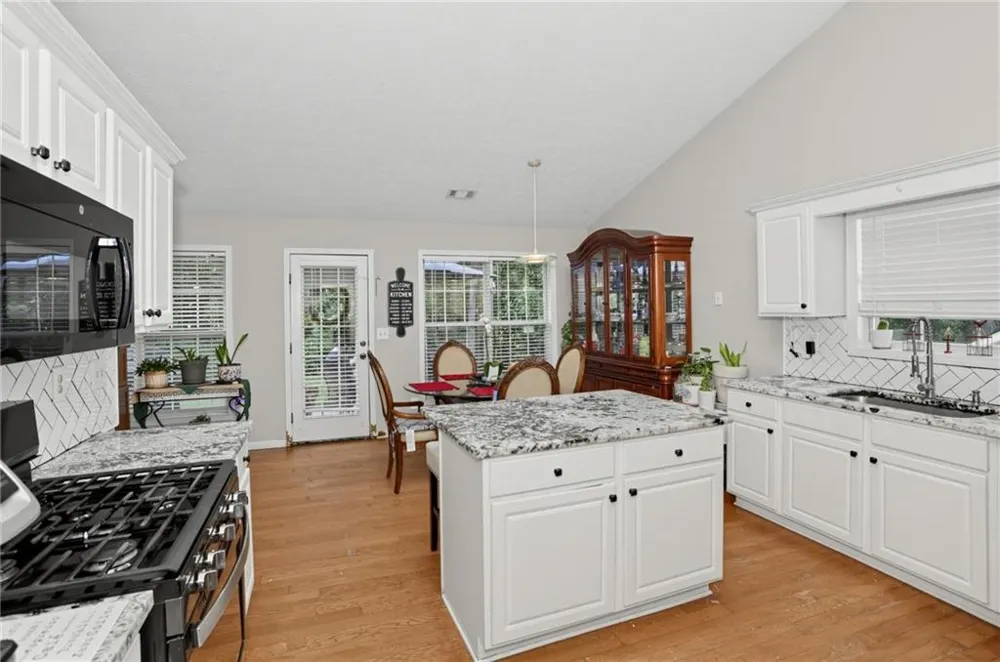 5764 Dexters Mill Place Buford, GA 30518