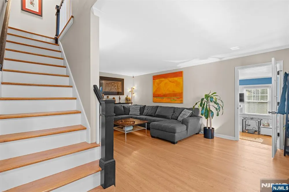 164 Kensington Road River Edge, NJ 07661