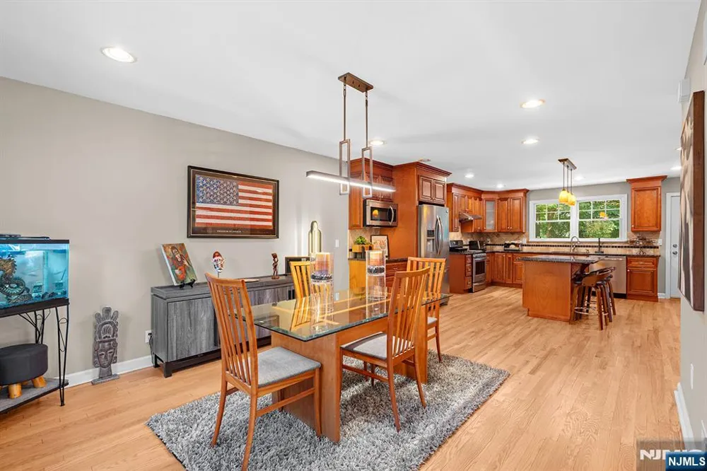 164 Kensington Road River Edge, NJ 07661