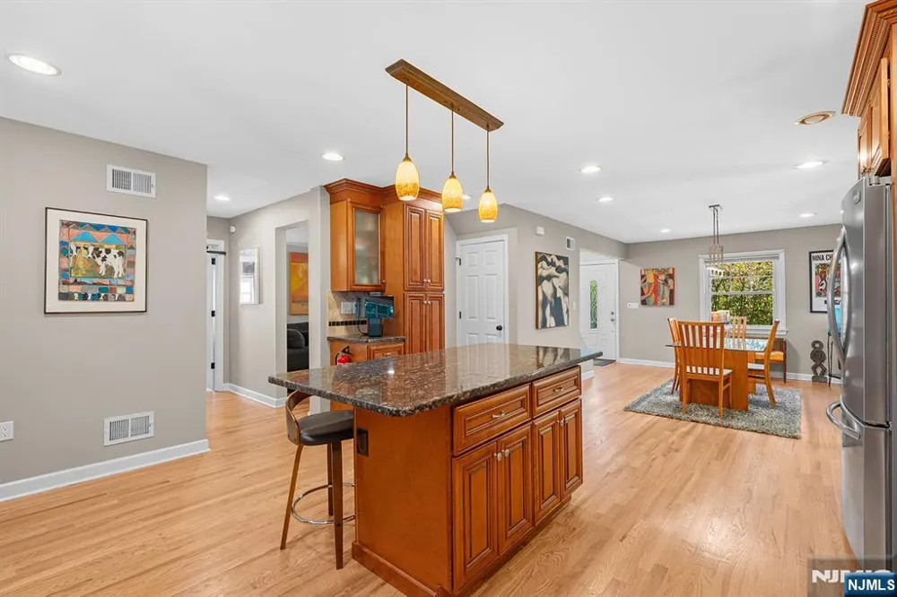 164 Kensington Road River Edge, NJ 07661