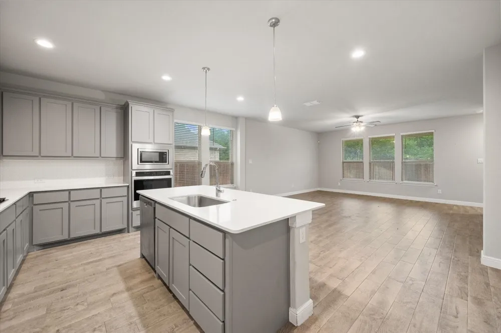 2512 Clayton Street Glenn Heights, TX 75154