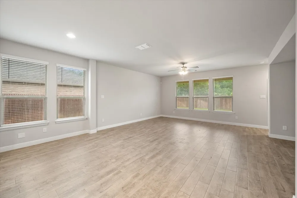 2512 Clayton Street Glenn Heights, TX 75154