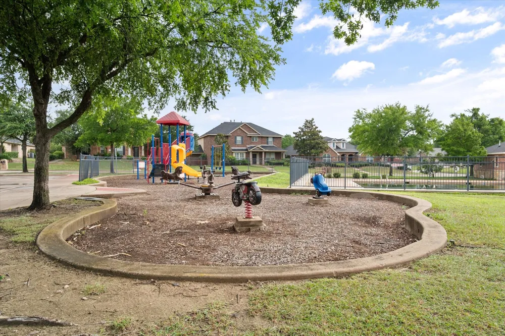 2512 Clayton Street Glenn Heights, TX 75154