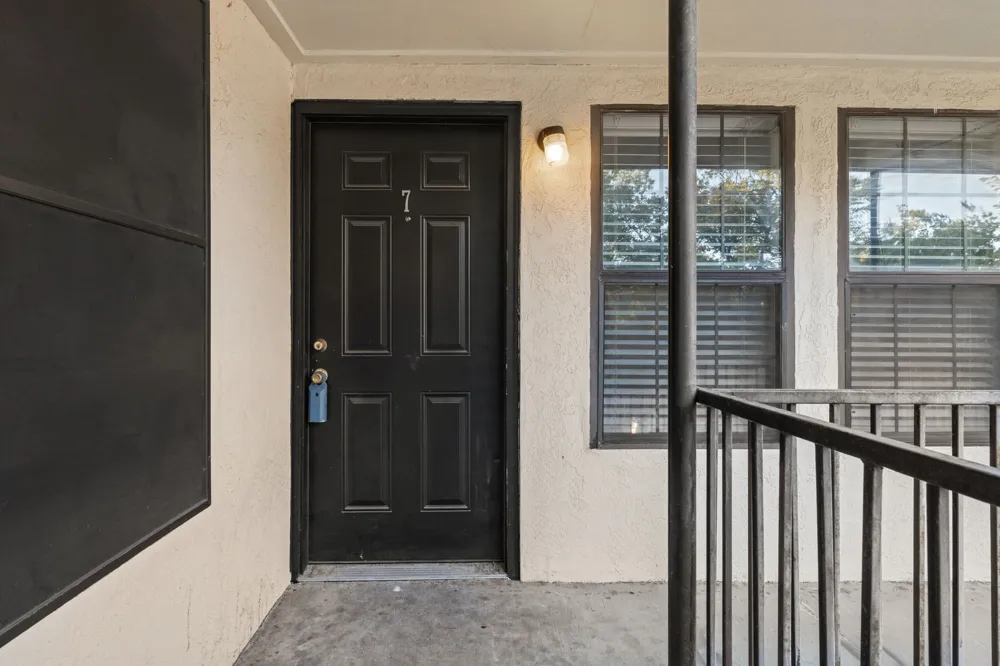 1108 Elm Street #7 Denton, TX 76201