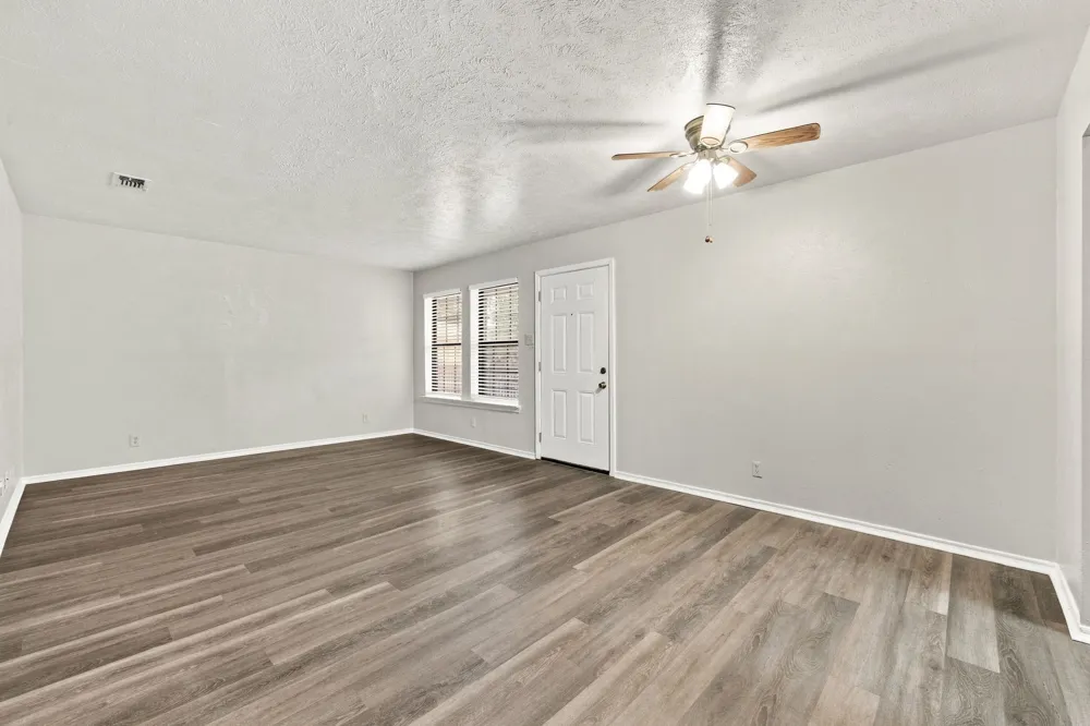 1108 Elm Street #7 Denton, TX 76201