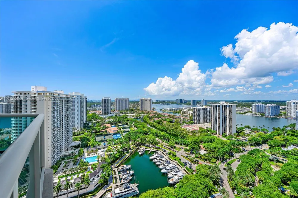 3301 NE 183rd St #3009 Aventura, FL 33160