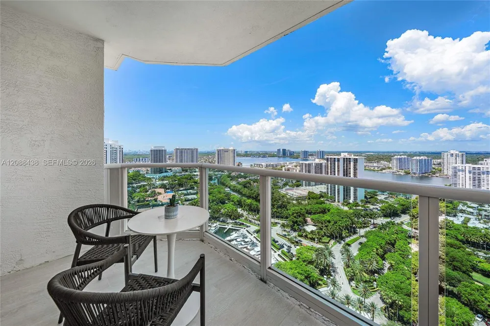 3301 NE 183rd St #3009 Aventura, FL 33160