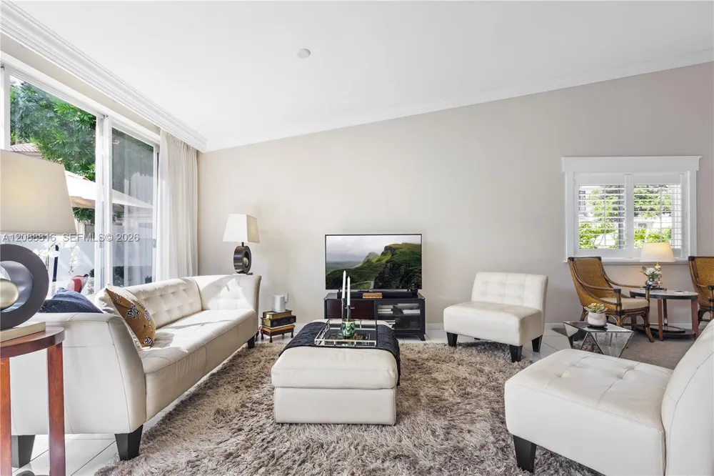 4501 NW 102nd Ct Doral, FL 33178