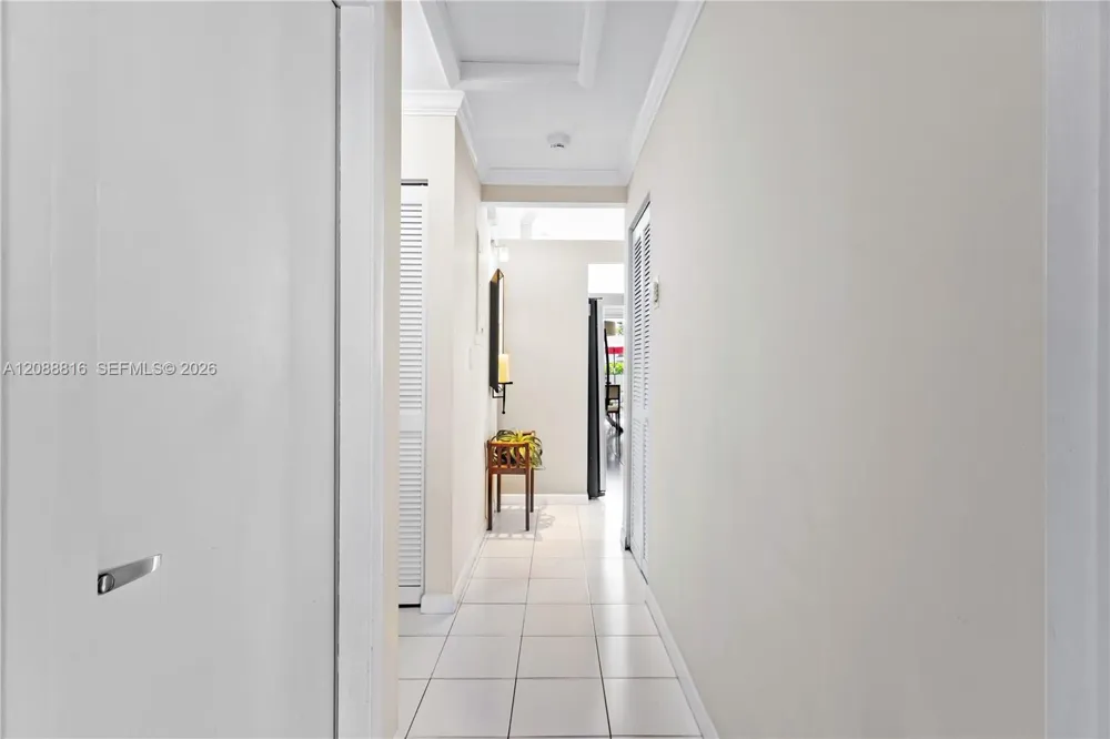 4501 NW 102nd Ct Doral, FL 33178